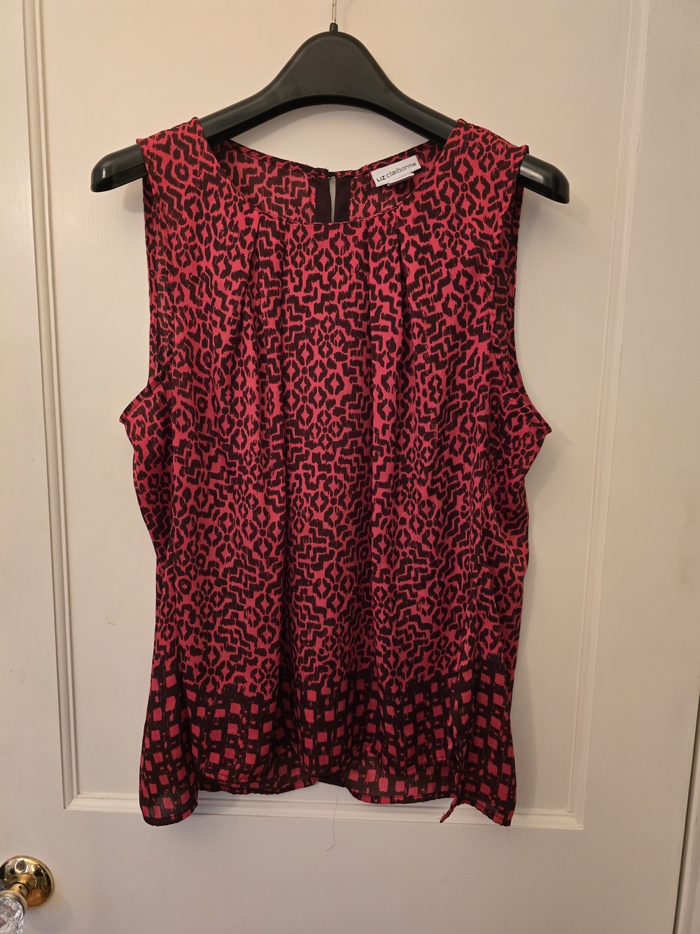 Liz Claiborne Silky Red and Black Sleeveless Printed Camisole